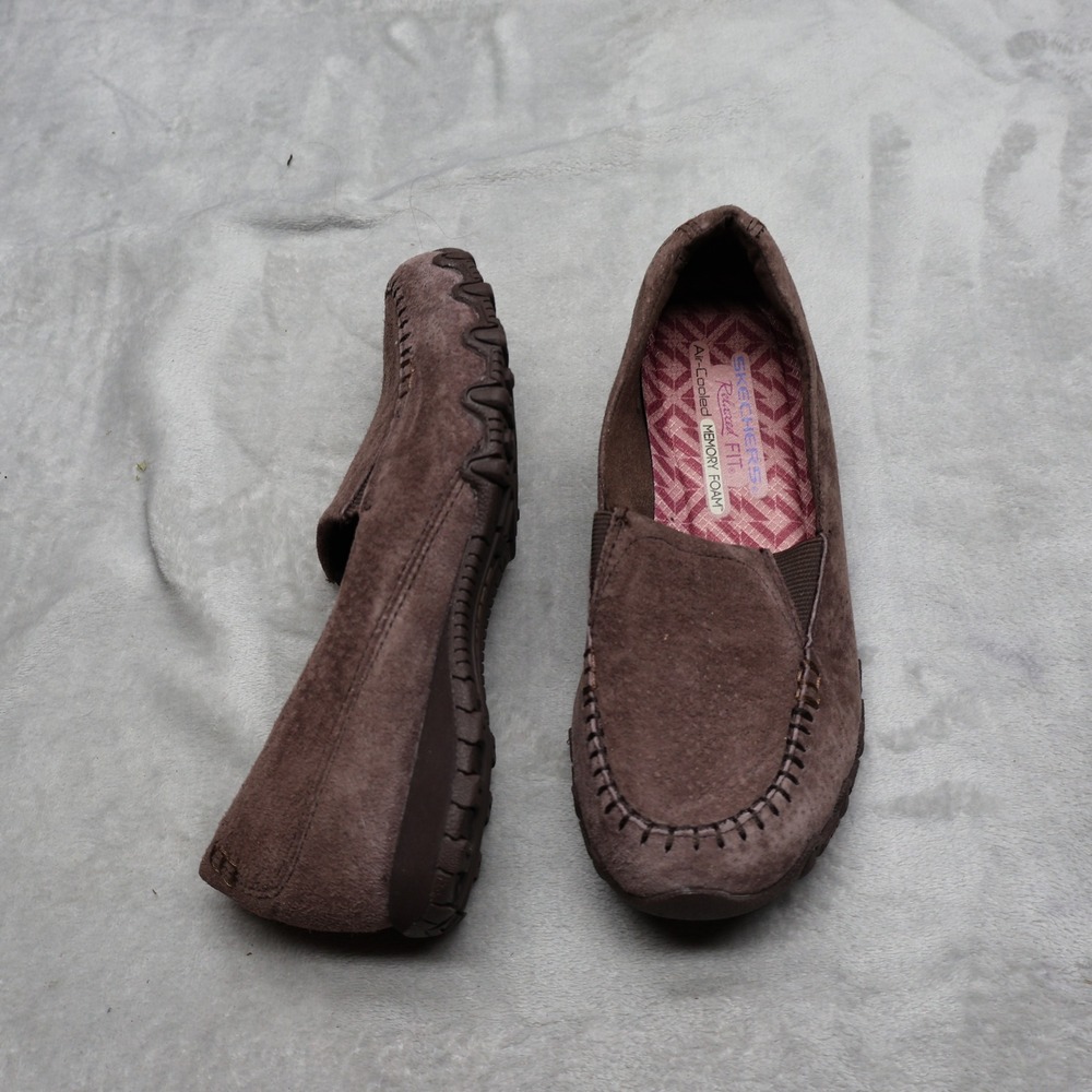 Skechers Womens 7.5 Loafers Shoes Brown Suede Leather Relaxed Fit Memory Foam